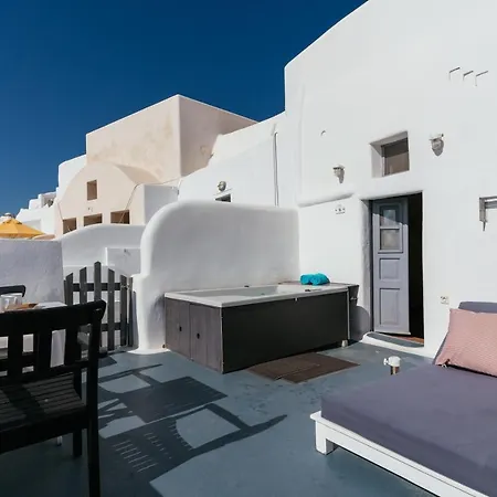 Aspa Caves Oia